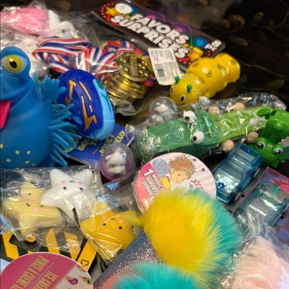 Small toys/treasure box/Party Favors stocking stuffer set. Lot of 100 items.
